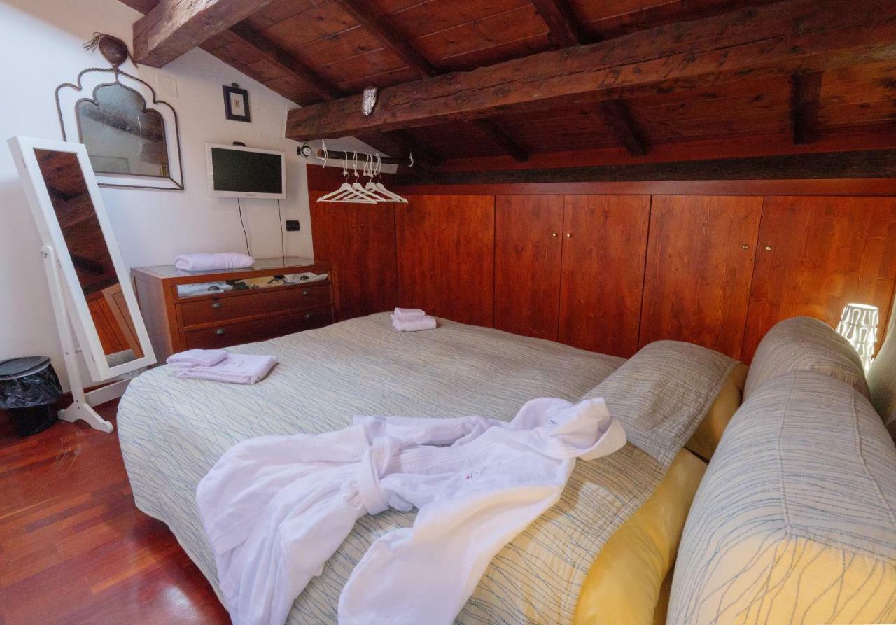 A Casa Di Nina Διαμέρισμα Σενιγκάλια Εξωτερικό φωτογραφία